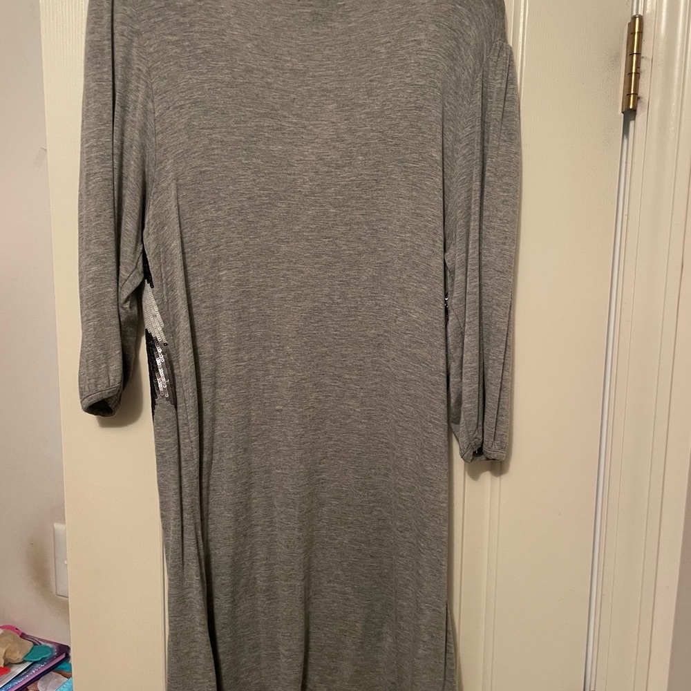 Dress - Picture 2 of 3